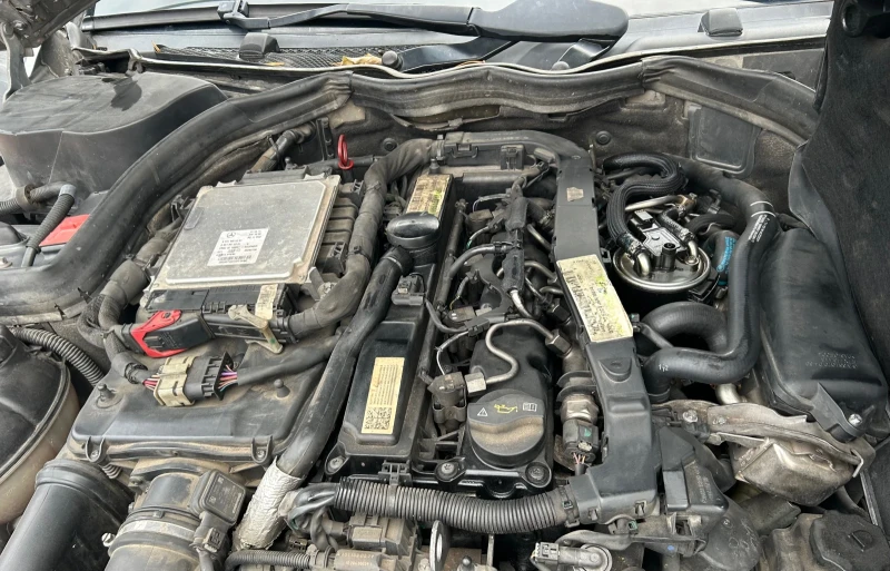 Mercedes-Benz C 250 Avantgarde, снимка 11 - Автомобили и джипове - 53054857