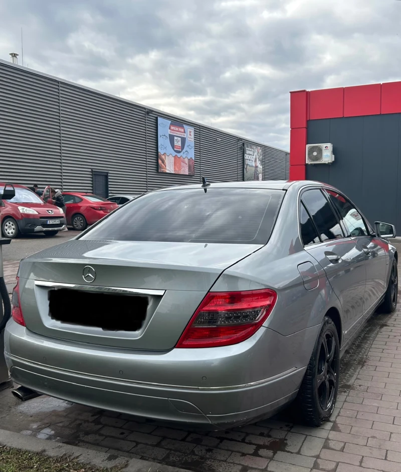 Mercedes-Benz C 250 Avantgarde, снимка 5 - Автомобили и джипове - 53054857