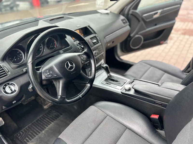 Mercedes-Benz C 250 Avantgarde, снимка 6 - Автомобили и джипове - 53054857