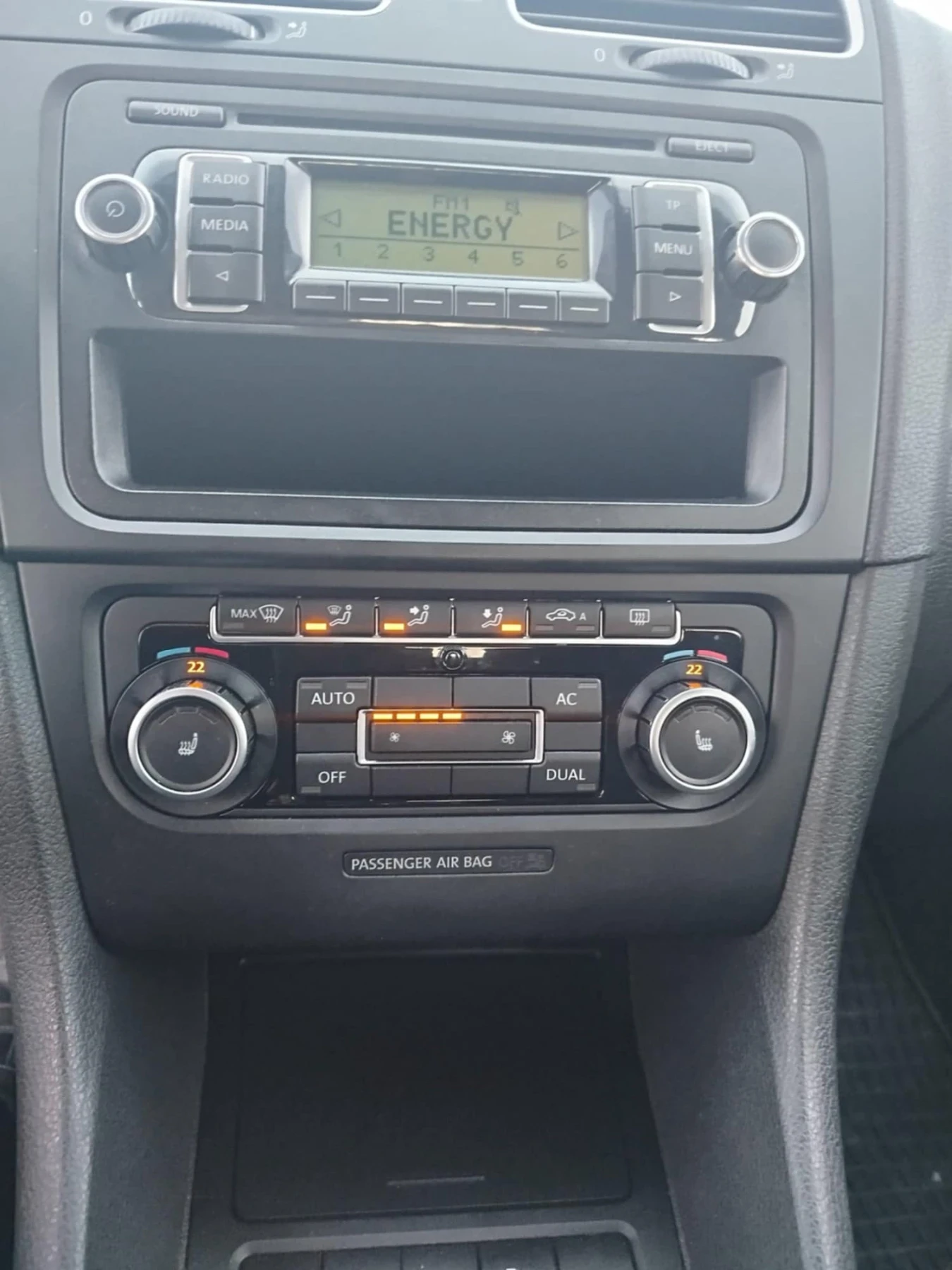 VW Golf 1.6 TDI 105�� | Mobile.bg � ����������� 11