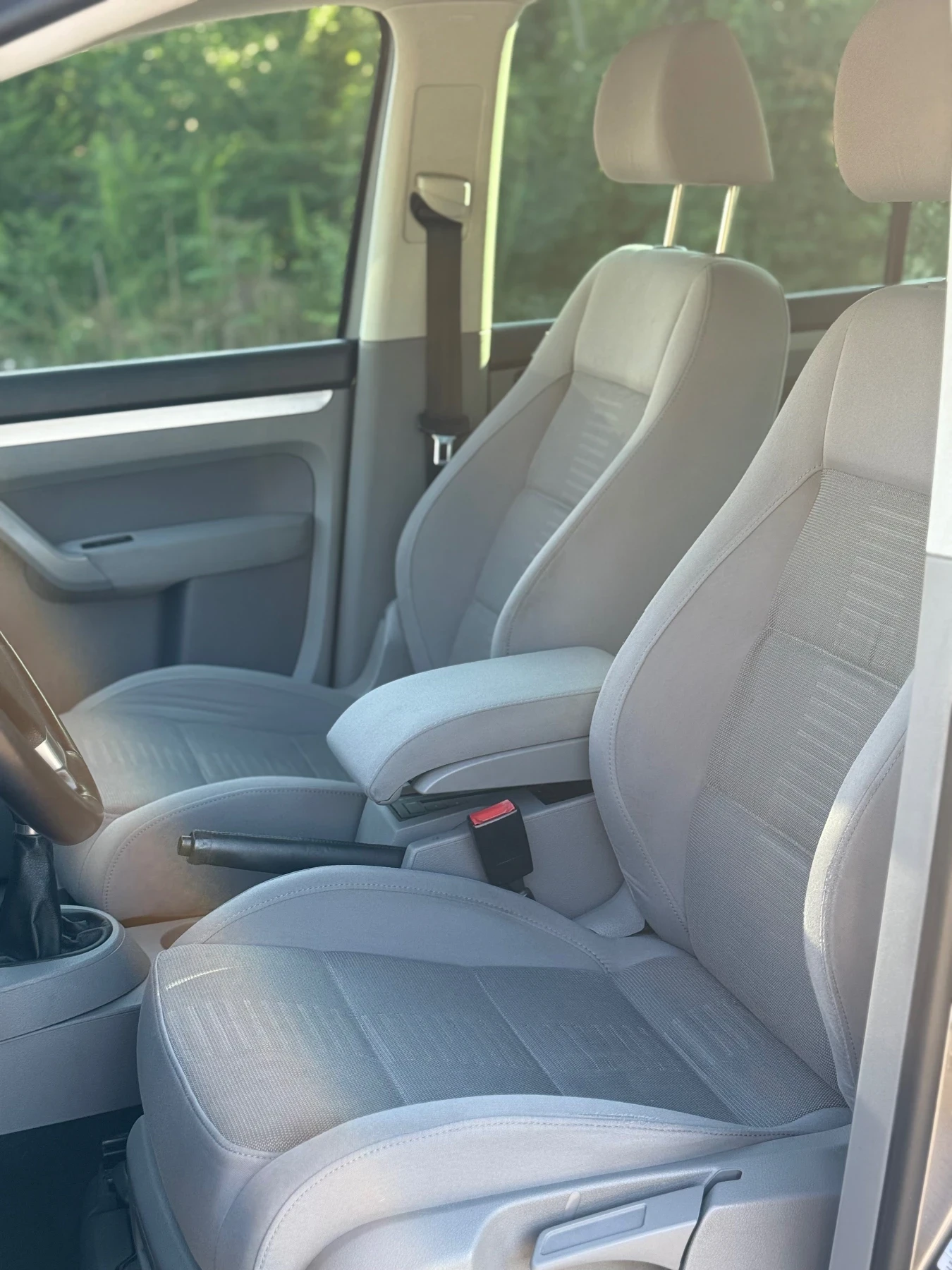 VW Touran 2.0TDI PD/BMM ФЕЙС НОВ ВНОС КЛИМАТРОНИК ПОДГРЕВ - изображение 7