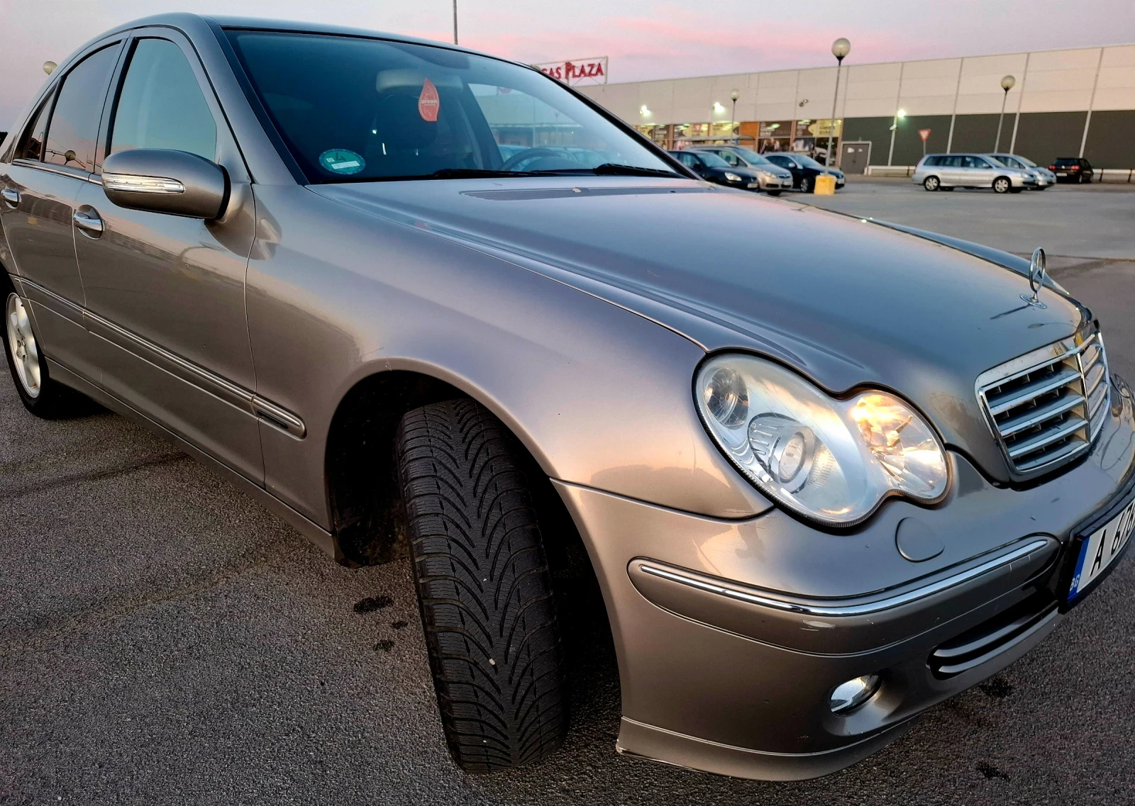 Mercedes-Benz C 180 Kompresor - изображение 7