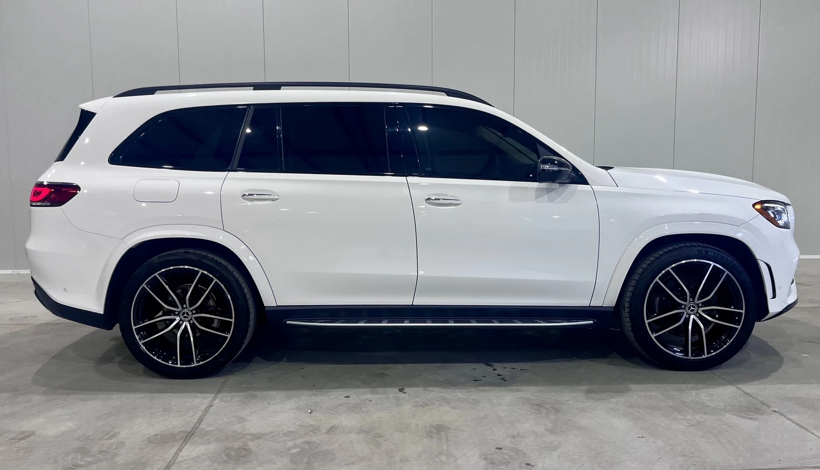 Mercedes-Benz GLS 450 4M EQ BOOST AMG Night Package 7места - изображение 6
