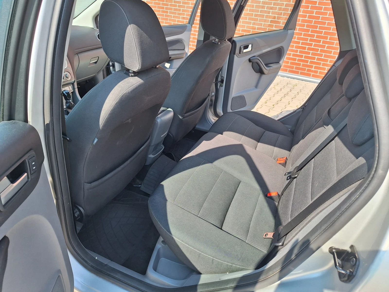 Ford Focus Комби - изображение 9