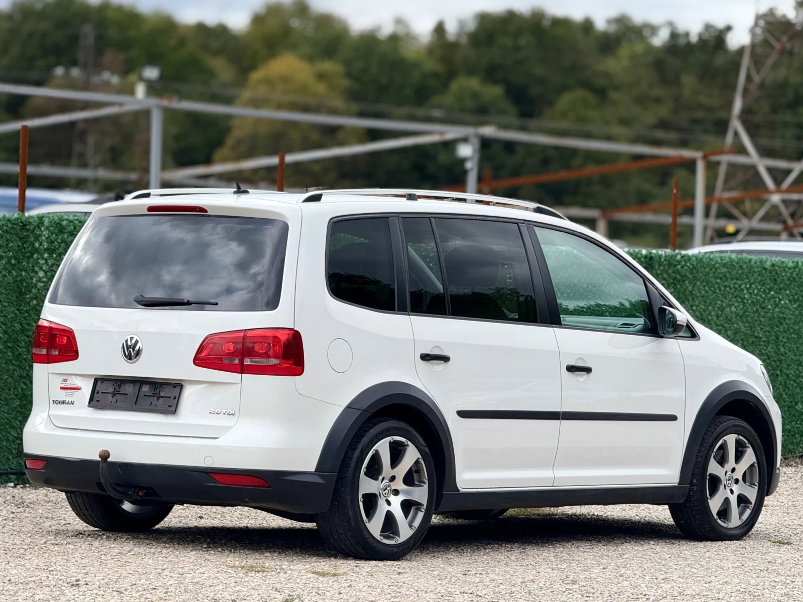 VW Touran CROSS 2.0TDi  - изображение 7