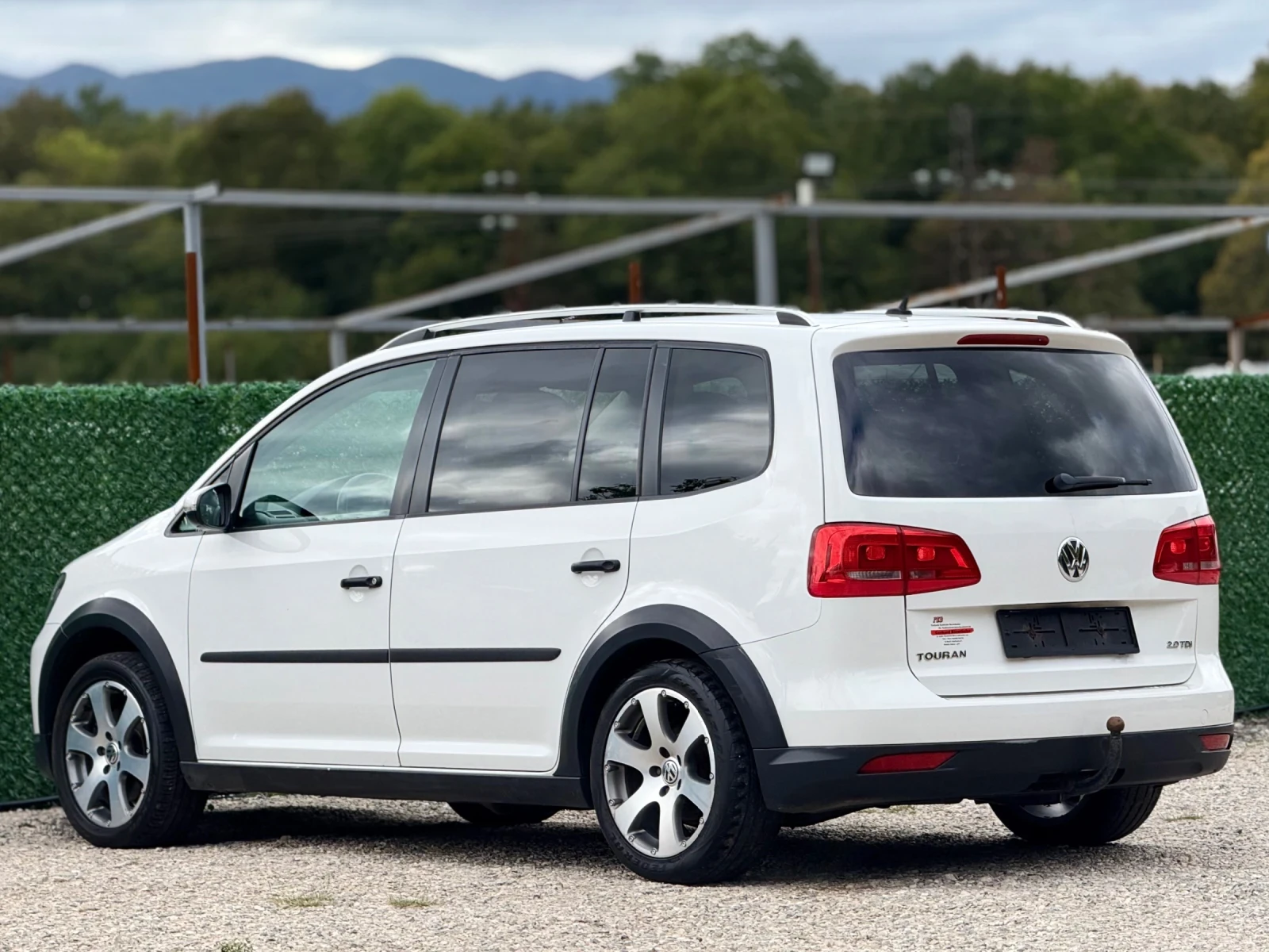 VW Touran CROSS 2.0TDi  - изображение 5