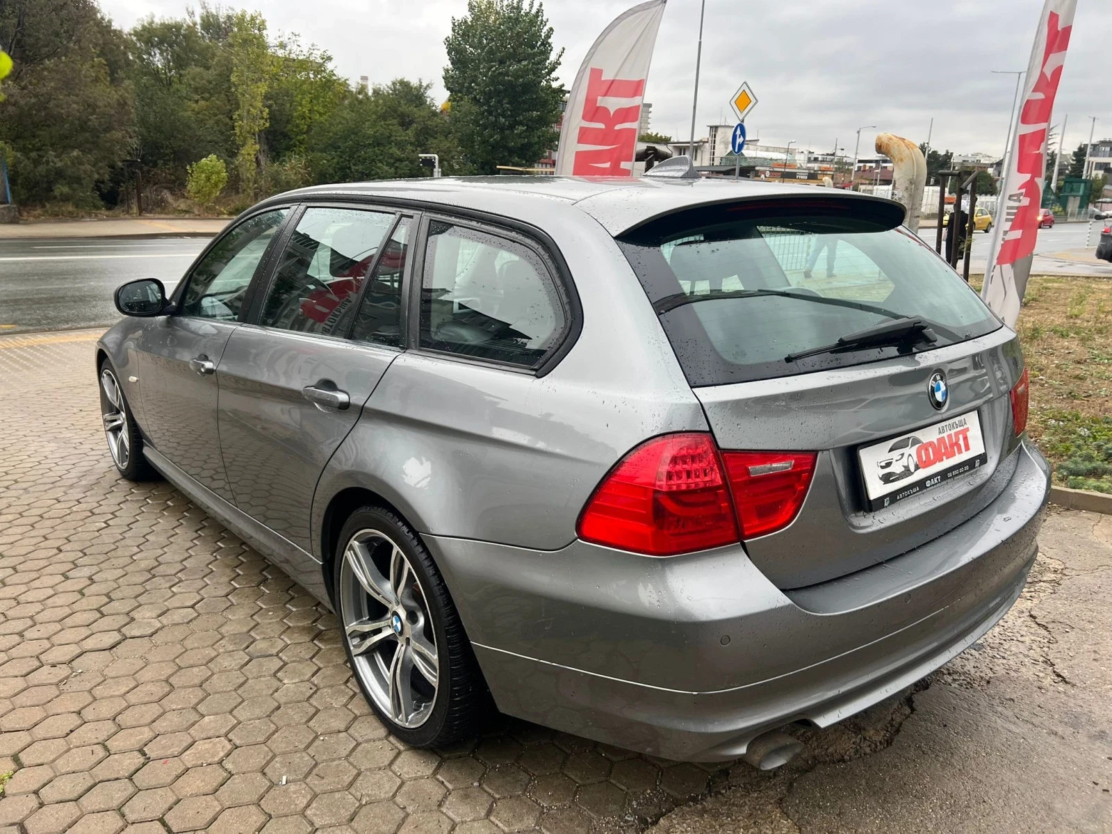 BMW 320 2.0D/AVTOMAT/NAVI - изображение 5