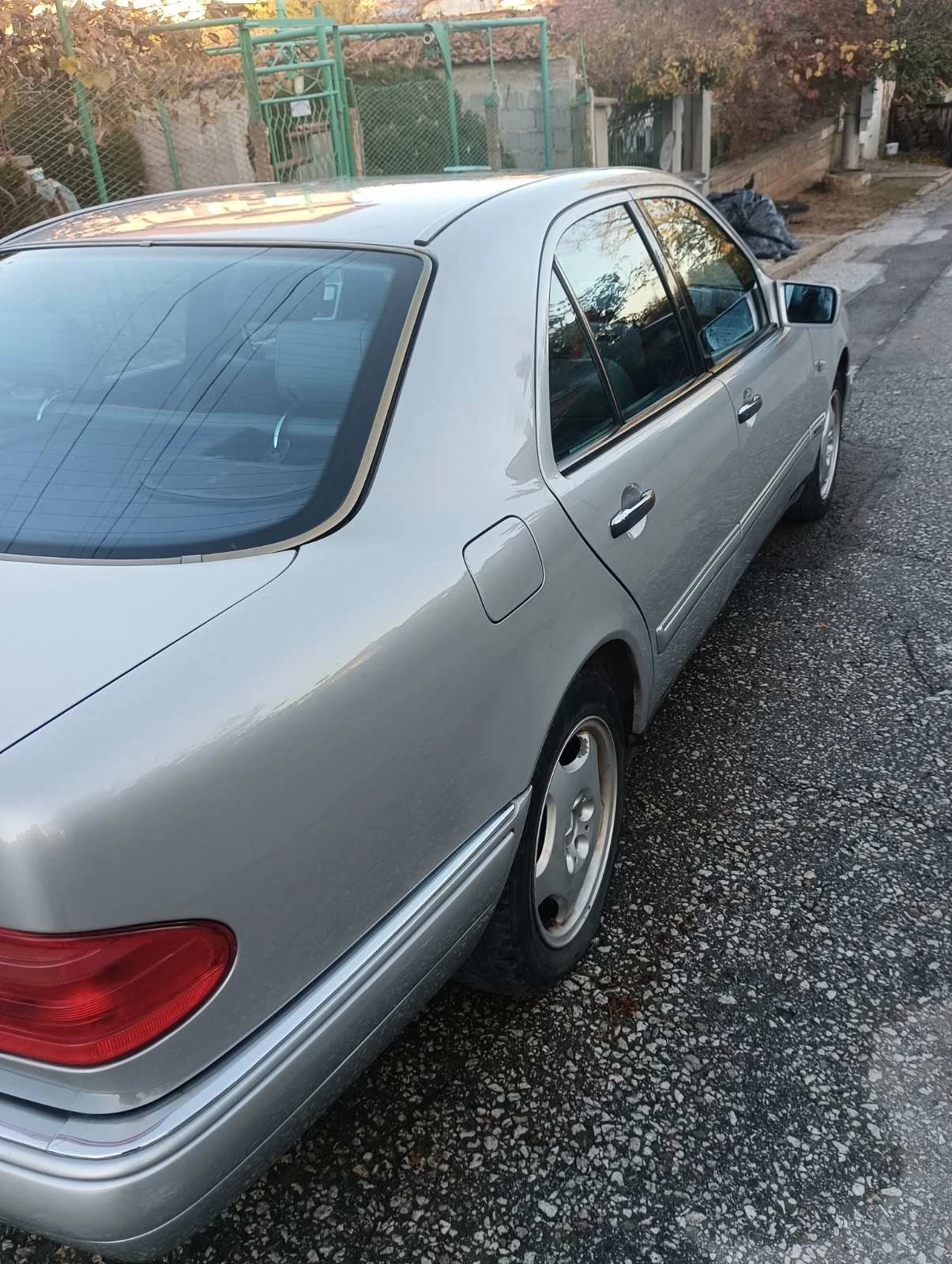 Mercedes-Benz E 320 4MATIC - изображение 5