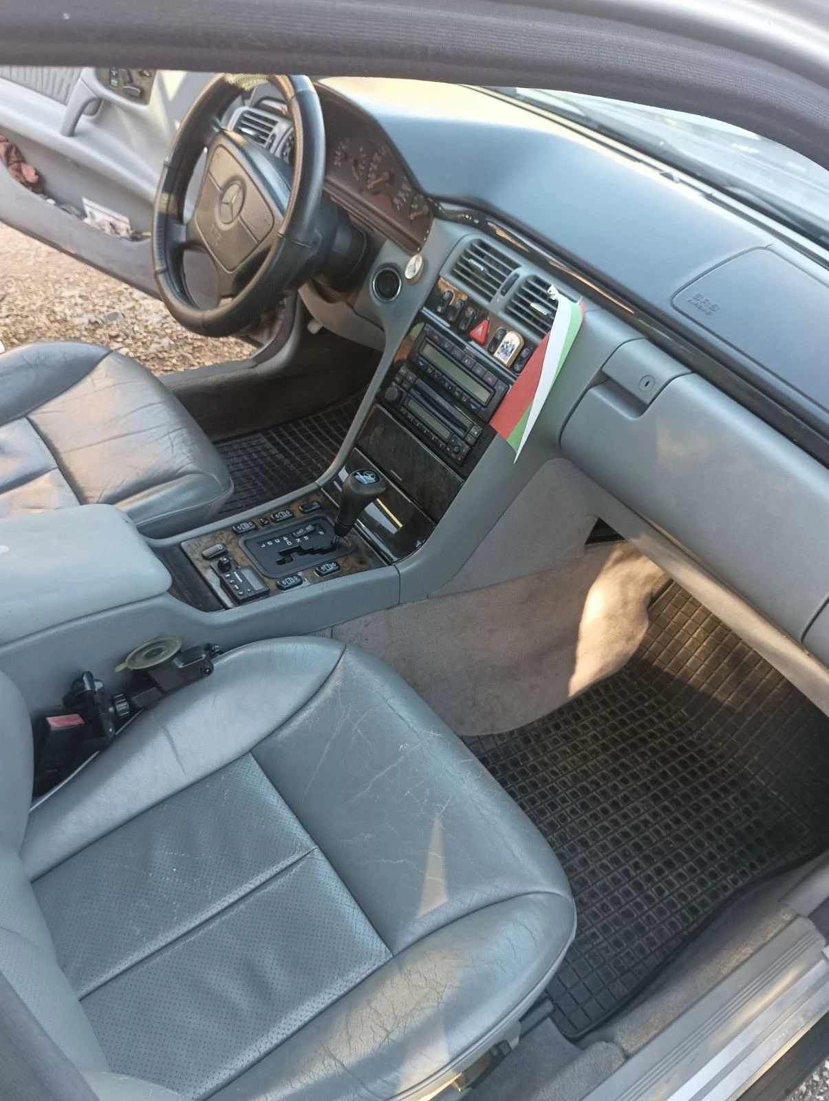 Mercedes-Benz E 320 4MATIC - изображение 10