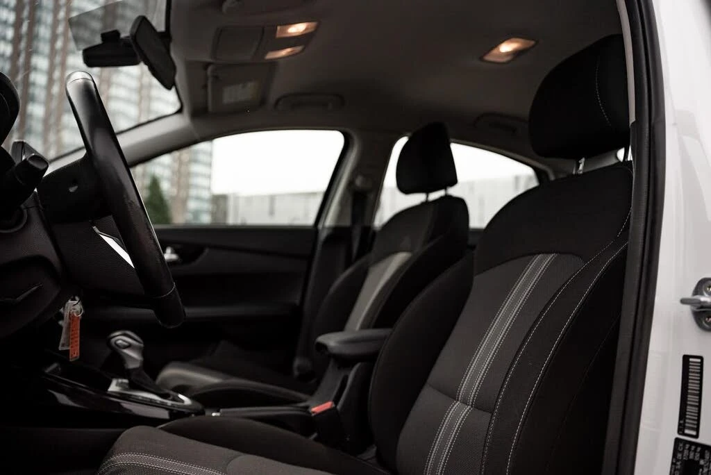 Kia Forte *  *    *   *  | Mobile.bg   6