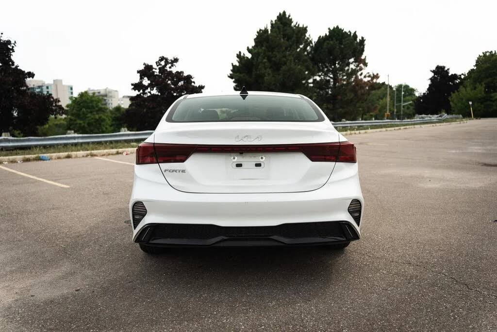 Kia Forte *  *    *   *  | Mobile.bg   4