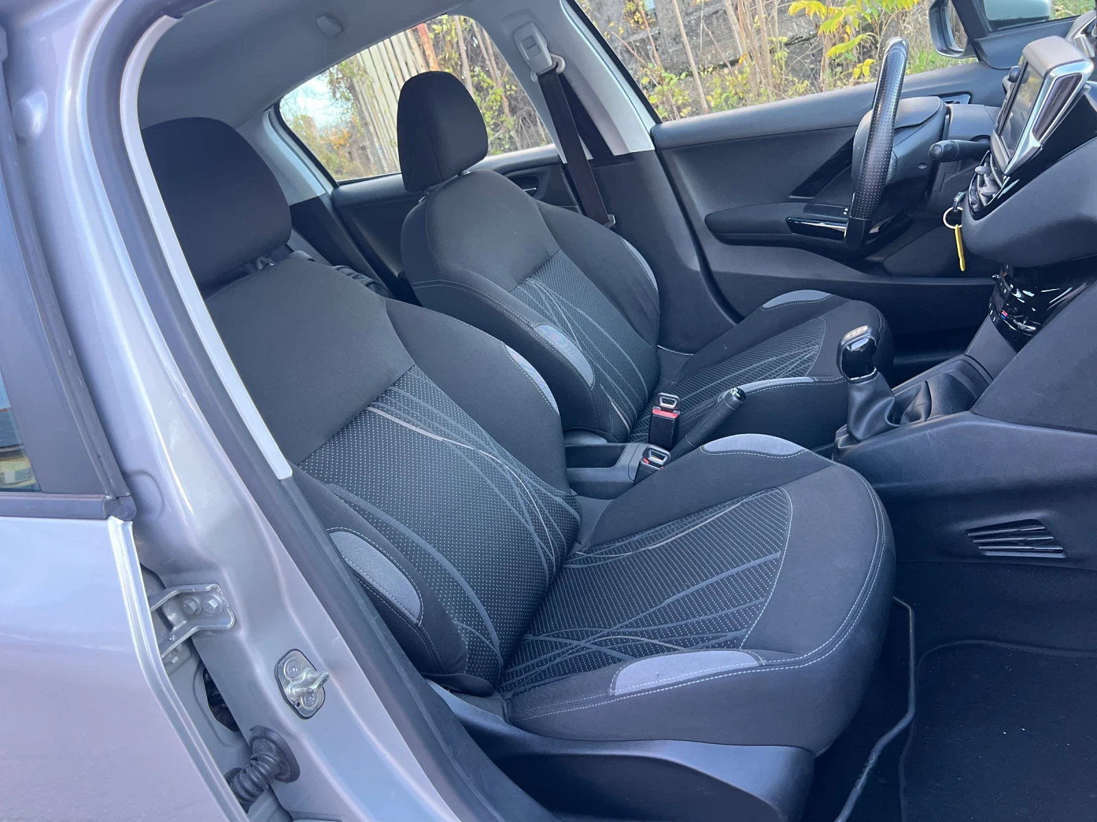 Peugeot 208 NAVI DIESEL HDI - изображение 8