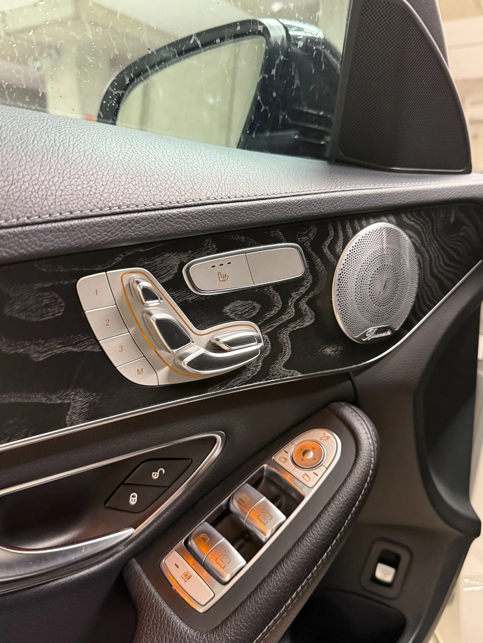 Mercedes-Benz C 400 AMG - изображение 6