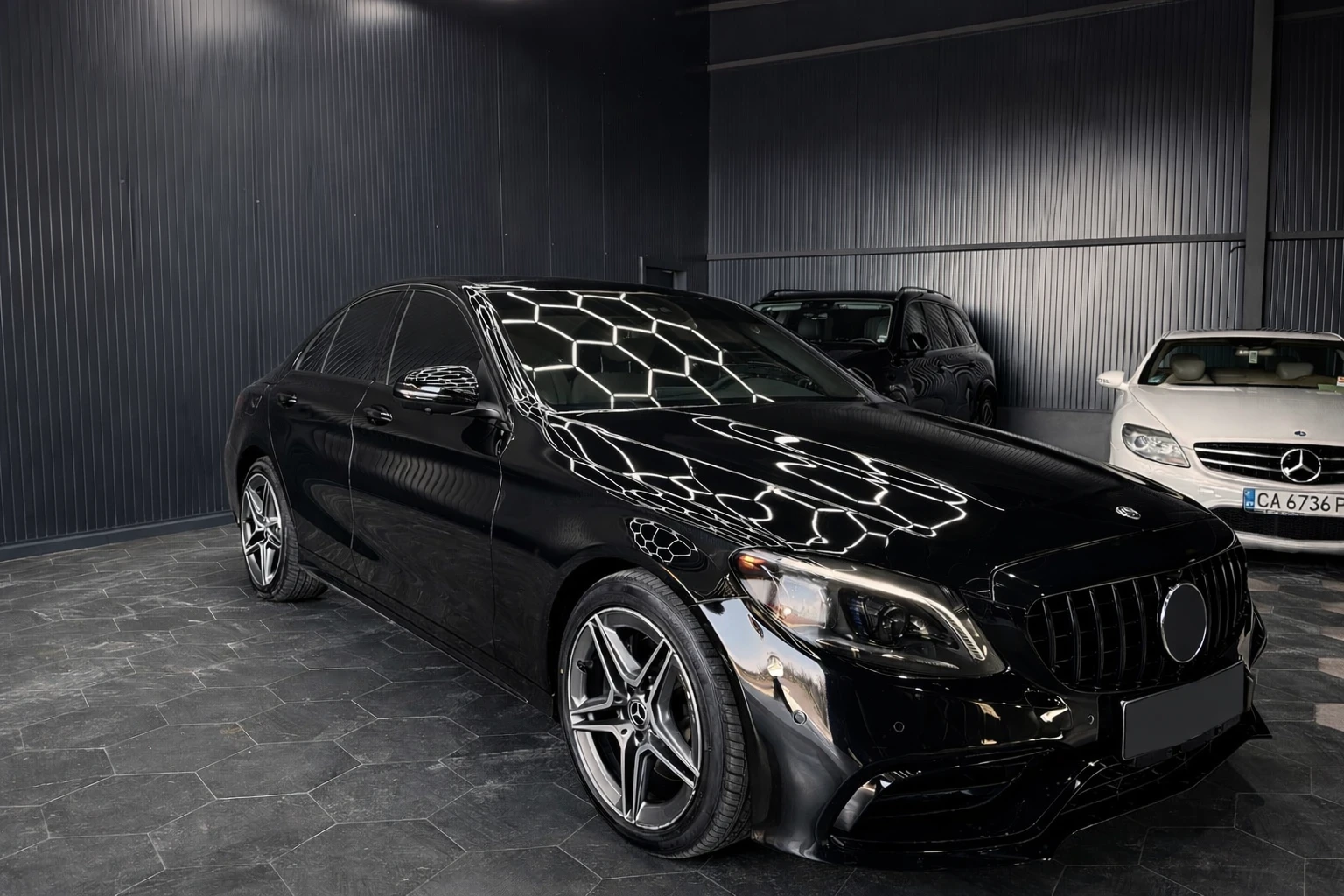 Mercedes-Benz C 300 4Matic Virtual Cockpit AMG Optic MULTIBEAM, снимка 2 - Автомобили и джипове - 53750493