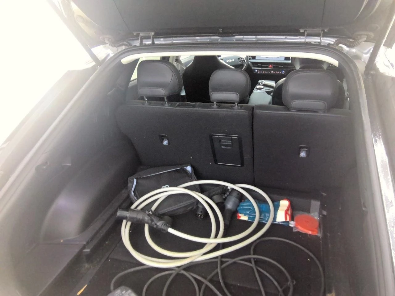 Kia EV6, снимка 15 - Автомобили и джипове - 53973932