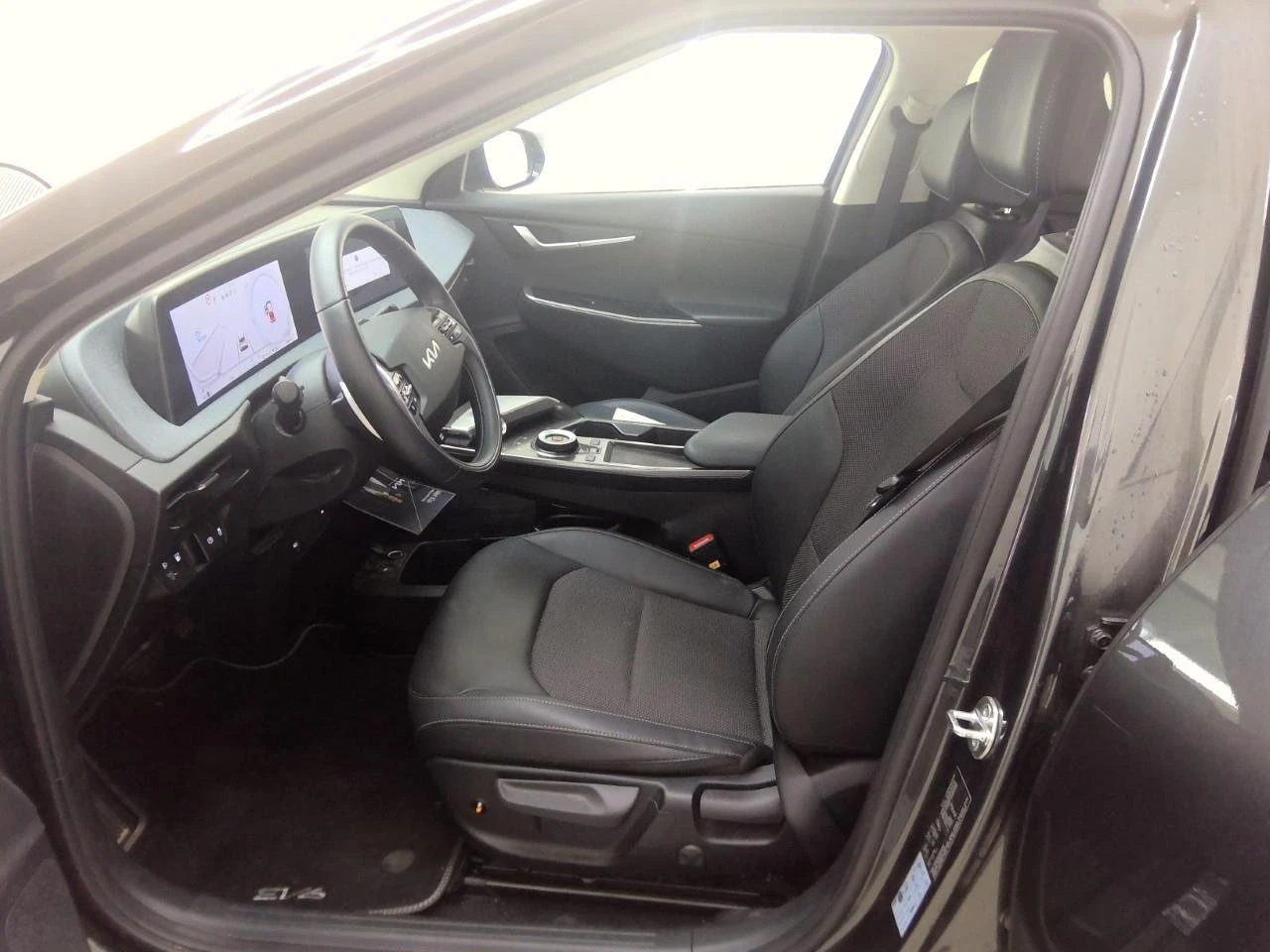 Kia EV6, снимка 6 - Автомобили и джипове - 53973932