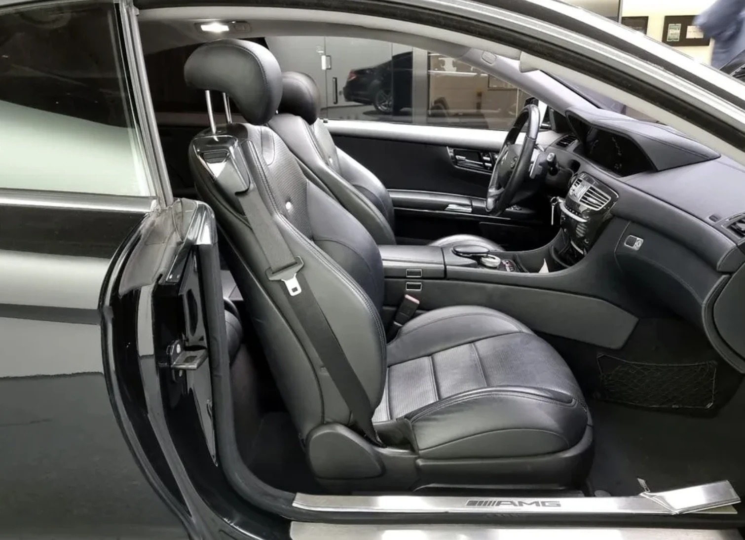 Mercedes-Benz CL 63 AMG ОБДУХВАНЕ/КАМЕРИ/ПОДГРЕВ/FULL, снимка 11 - Автомобили и джипове - 54122038