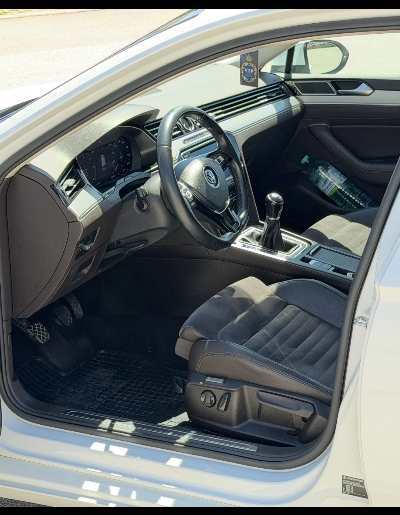 VW Passat 2.0TDI 150к.с 6 скорости!, снимка 7 - Автомобили и джипове - 54362121