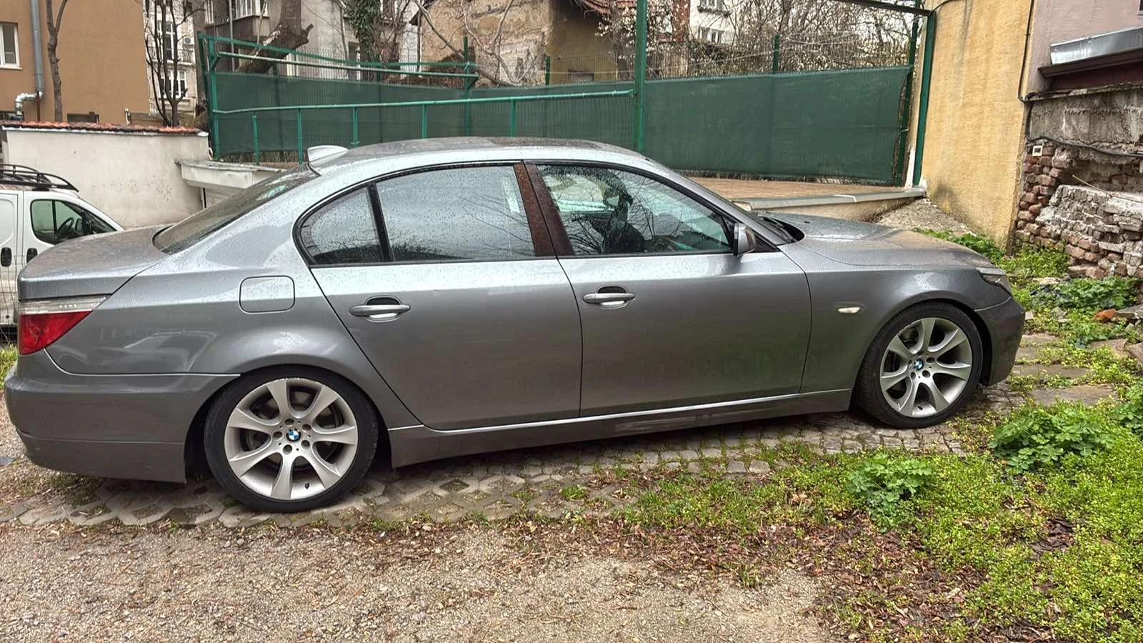 BMW 530, снимка 13 - Автомобили и джипове - 54441570