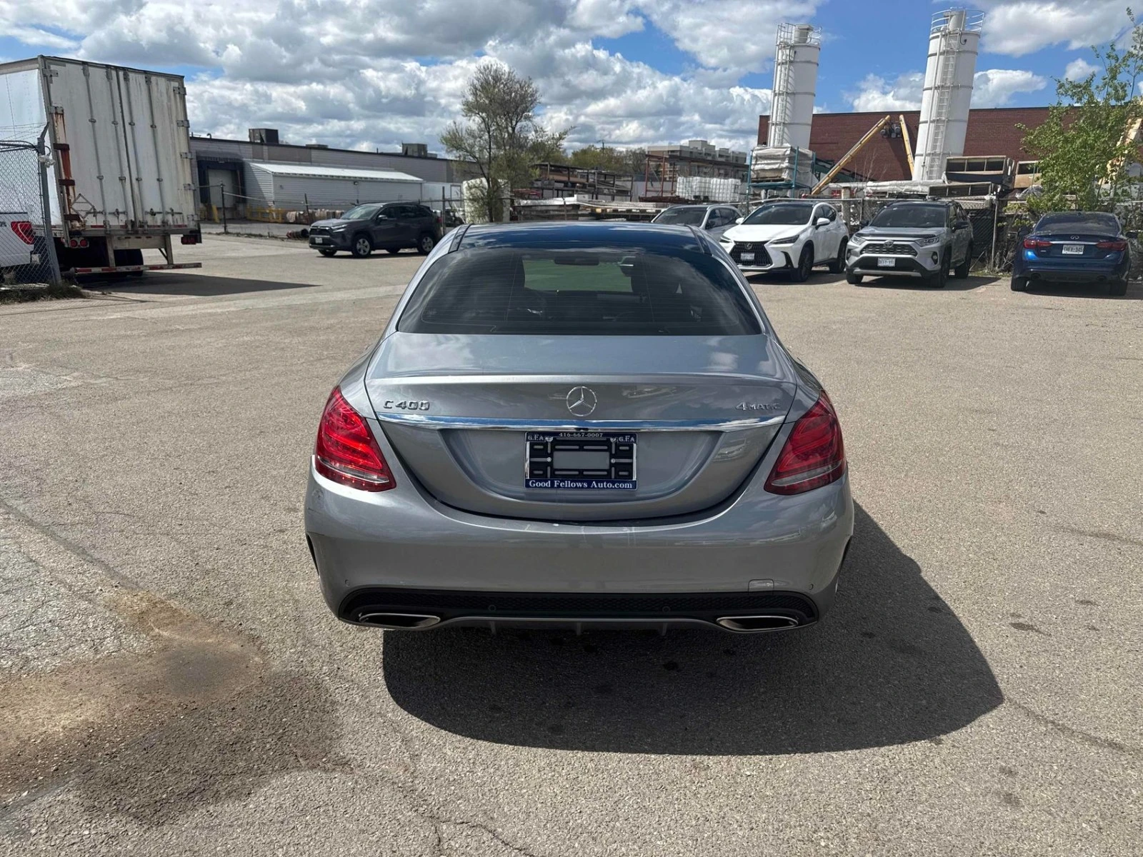 Mercedes-Benz C 400 AWd * АвтоКредит* (ЦЕНА ДО БГ), снимка 5 - Автомобили и джипове - 54542134
