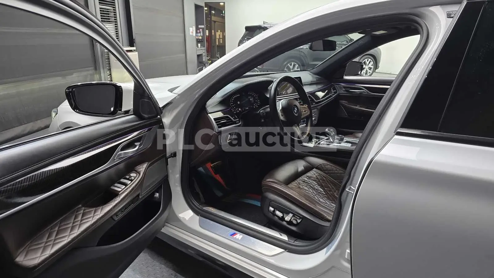 BMW 730 HEAD-UP * ОДБУХВАНЕ * H/K * PANO * 360, снимка 10 - Автомобили и джипове - 54554965