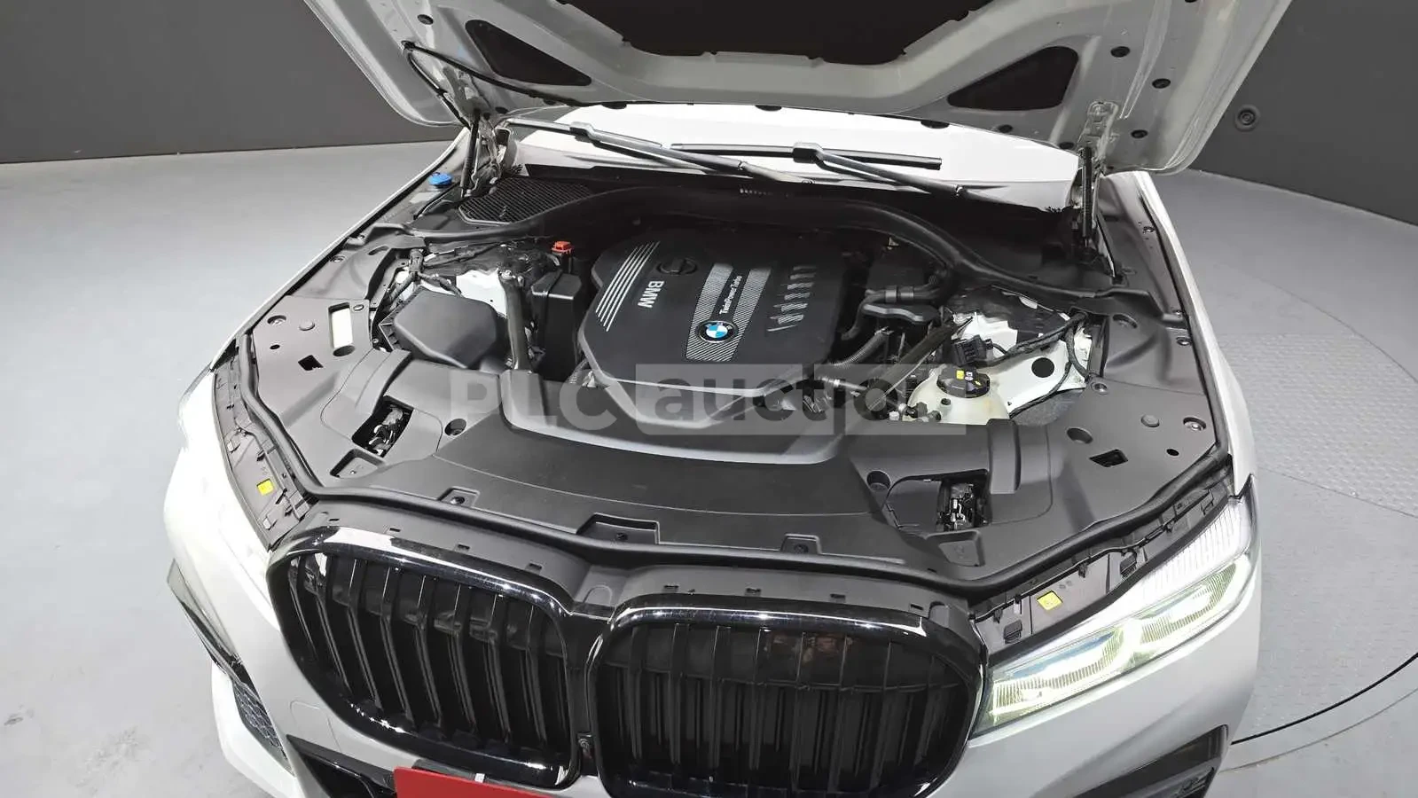 BMW 730 HEAD-UP * ОДБУХВАНЕ * H/K * PANO * 360, снимка 6 - Автомобили и джипове - 54554965
