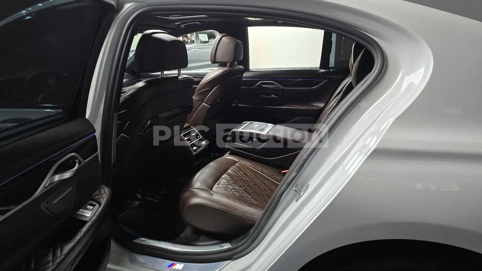 BMW 730 HEAD-UP * ОДБУХВАНЕ * H/K * PANO * 360, снимка 11 - Автомобили и джипове - 54554965