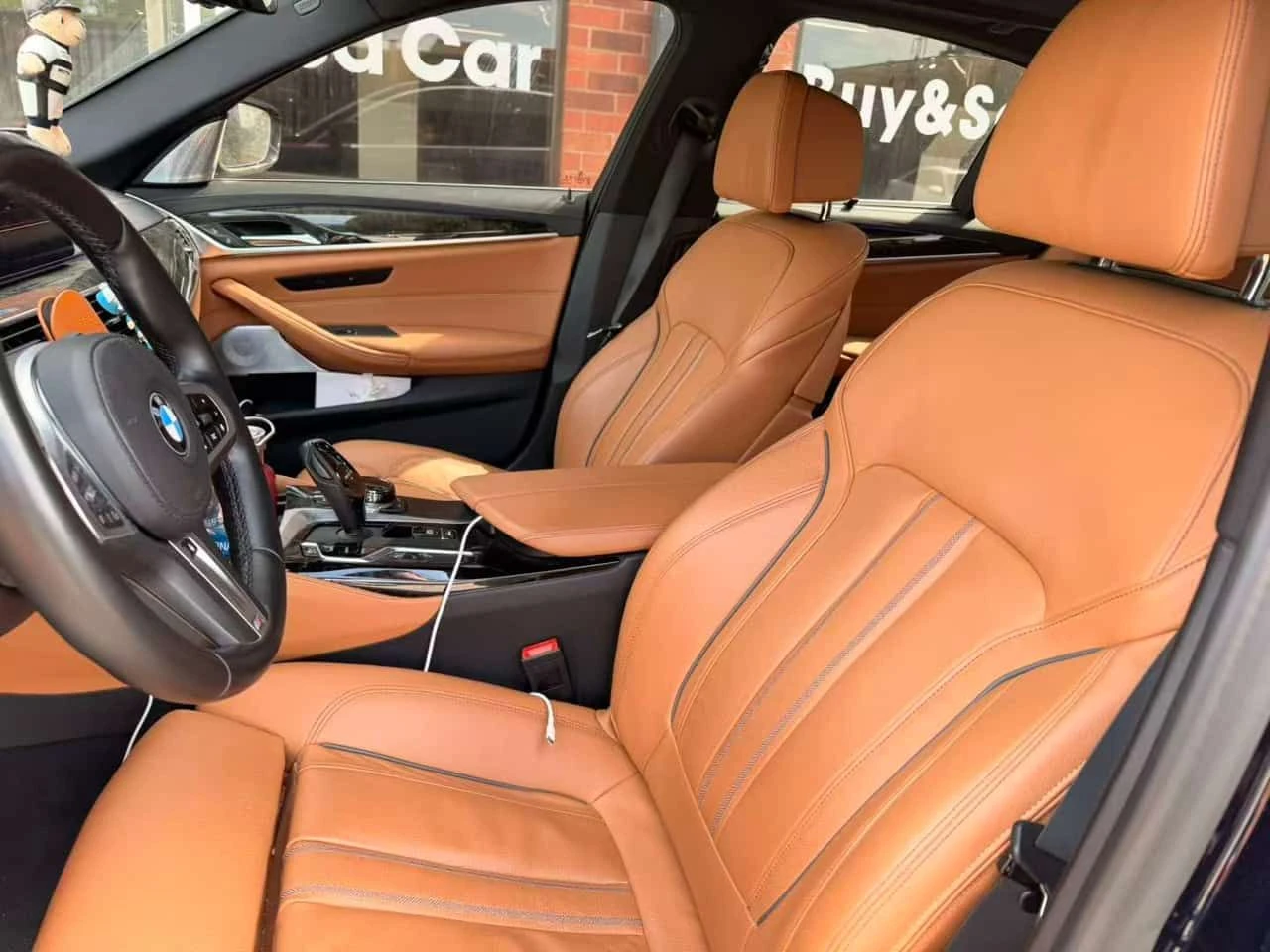 BMW 540 i xDrive/BOWERS & WILKINS/ШИБИДАХ/360 , снимка 11 - Автомобили и джипове - 55270385
