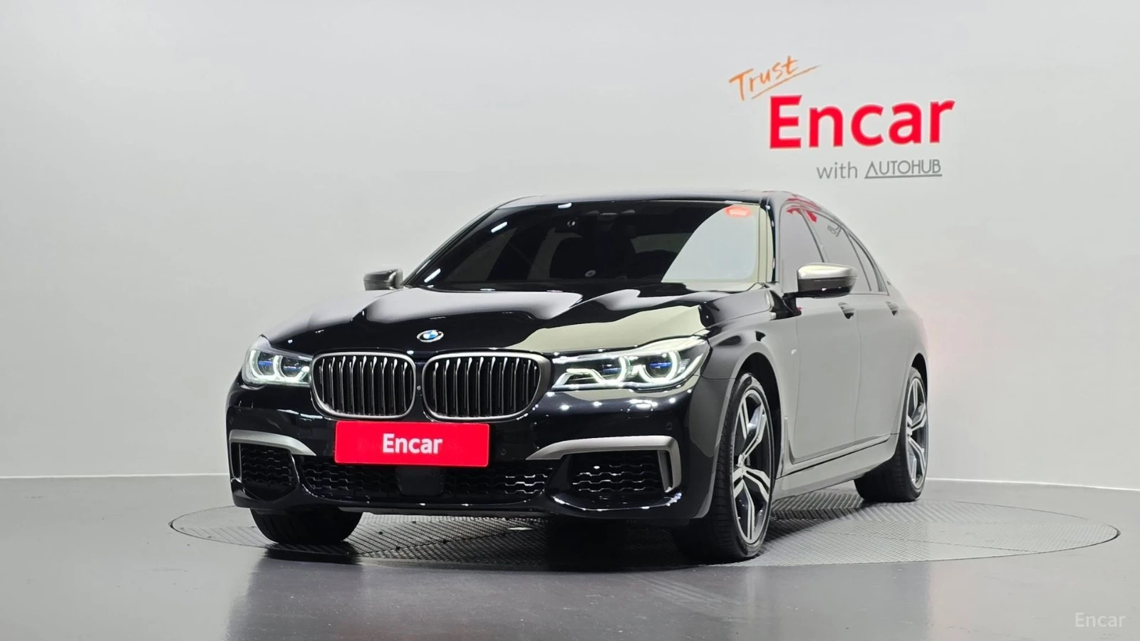 BMW 760 L* V12* xDrive * ОБДУХВ* МОНИТОРИ* 360* ХЕДЪП* МАС, снимка 3 - Автомобили и джипове - 55543450
