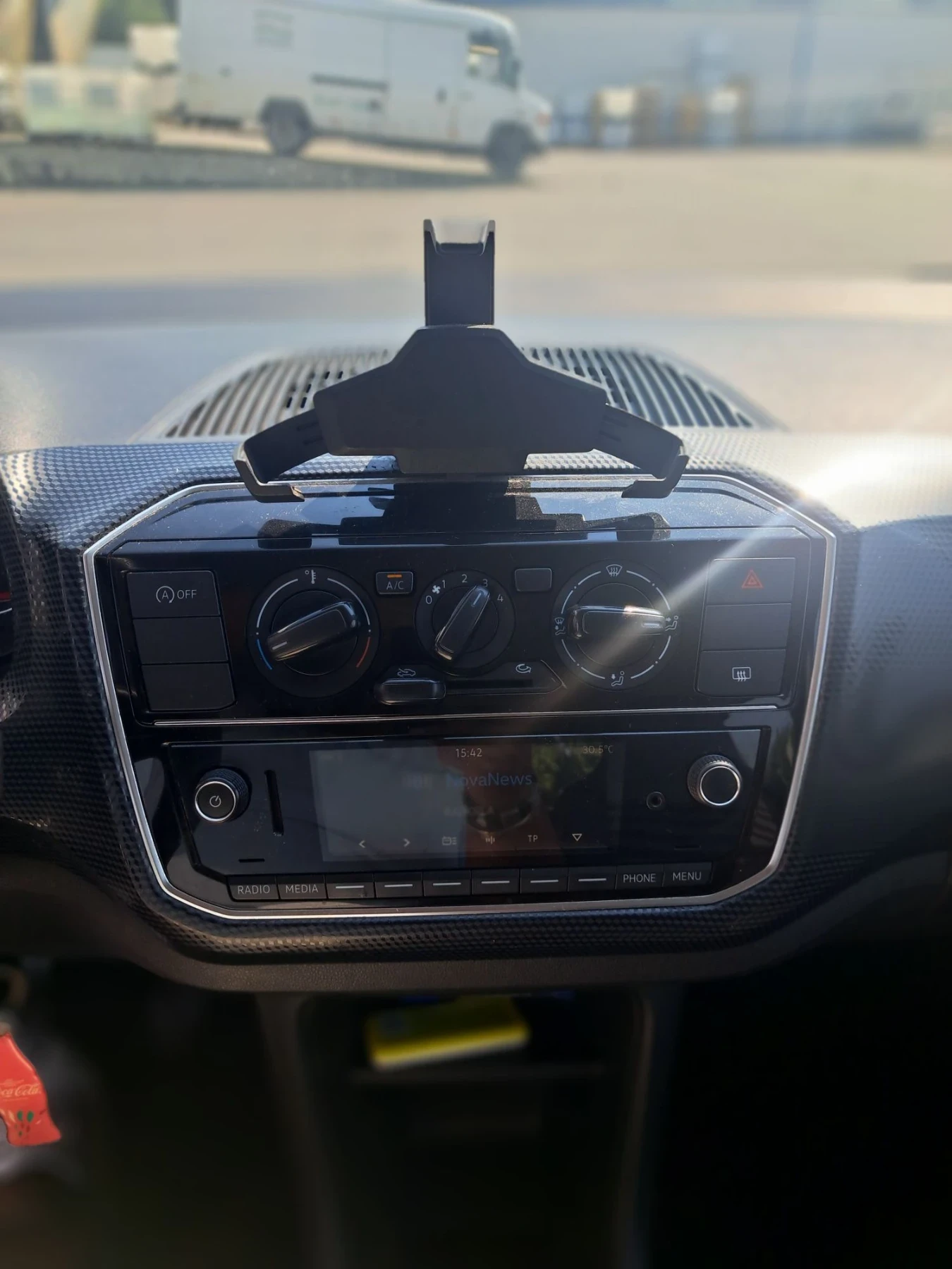 VW Up Бензин - Фабричен Метан, снимка 8 - Автомобили и джипове - 55713248
