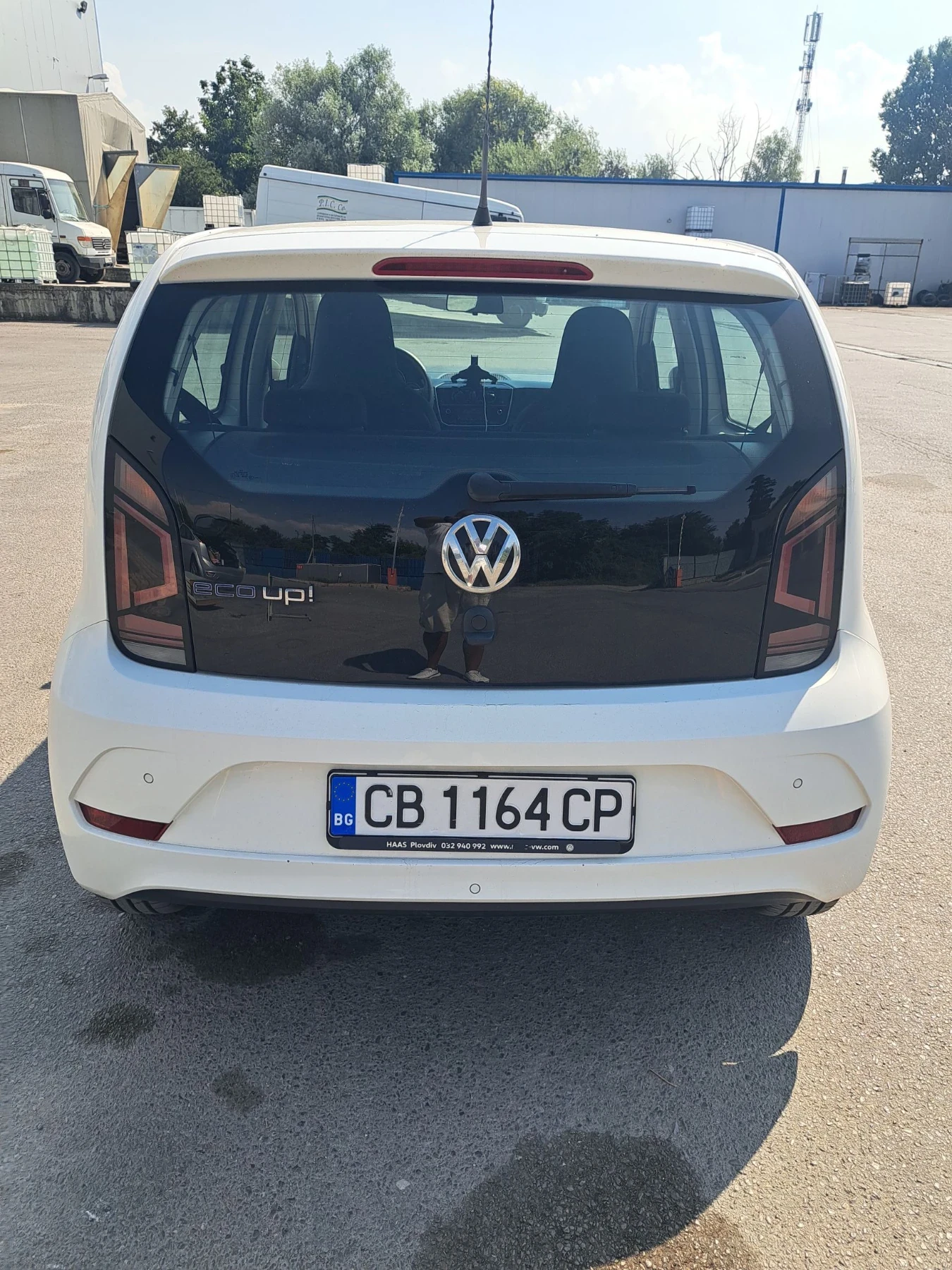 VW Up Бензин - Фабричен Метан, снимка 4 - Автомобили и джипове - 55713248