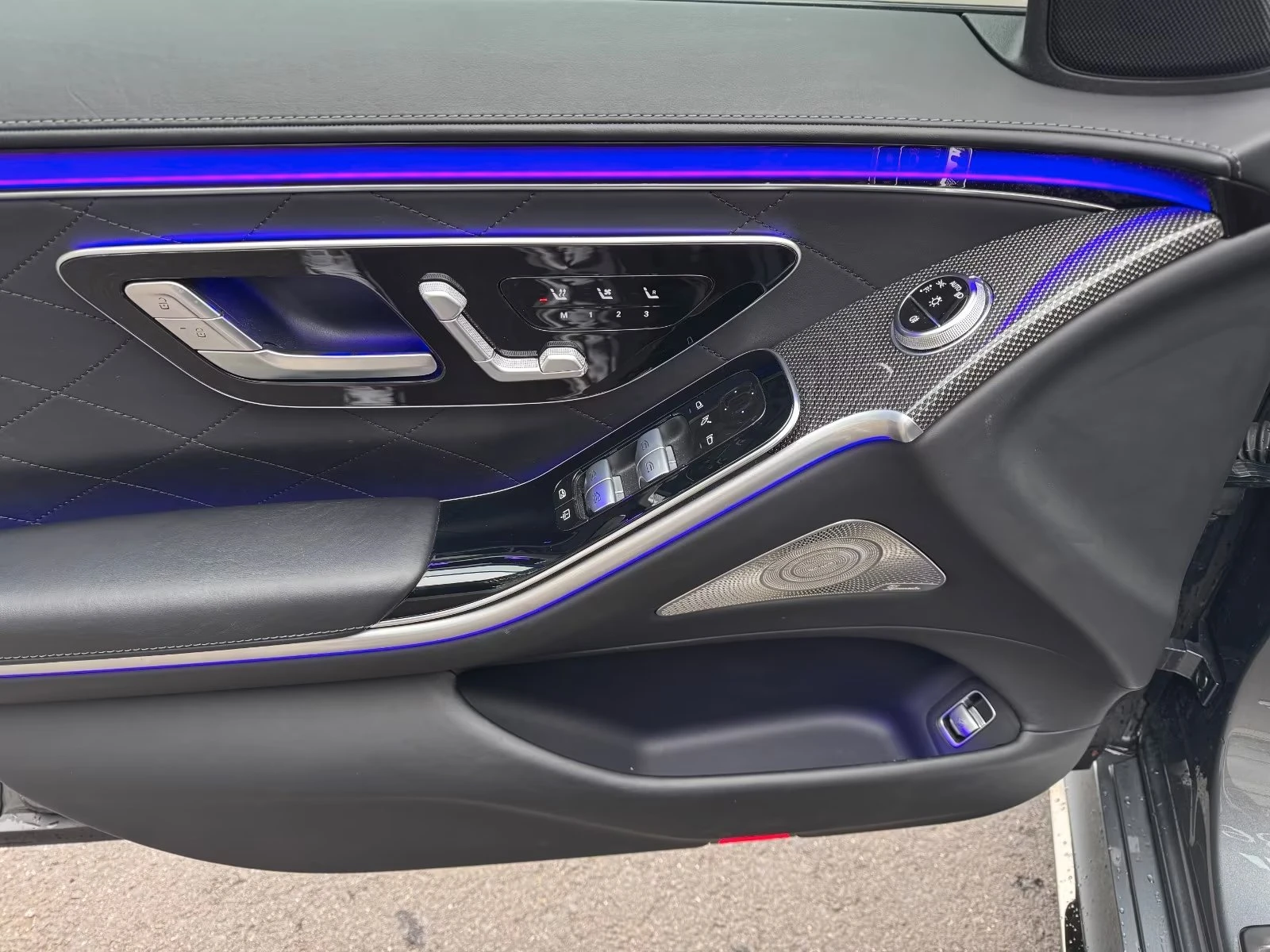 Mercedes-Benz S 580 LONG / AMG / NIGHT / EXCLUSIVE / 4M/ TV/ PANO/ HUD, снимка 6 - Автомобили и джипове - 55936997
