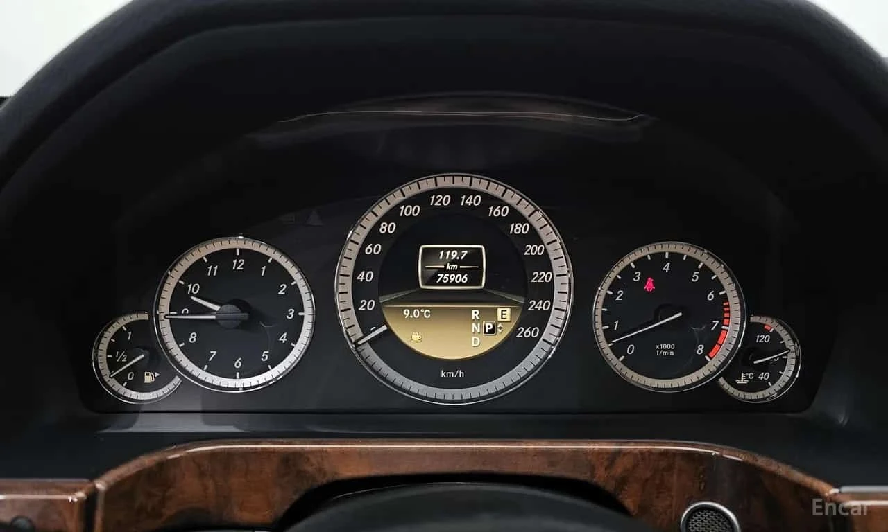 Mercedes-Benz E 300 * Elegance * ���������� ��� ������������ ������*  | Mobile.bg � ����������� 8