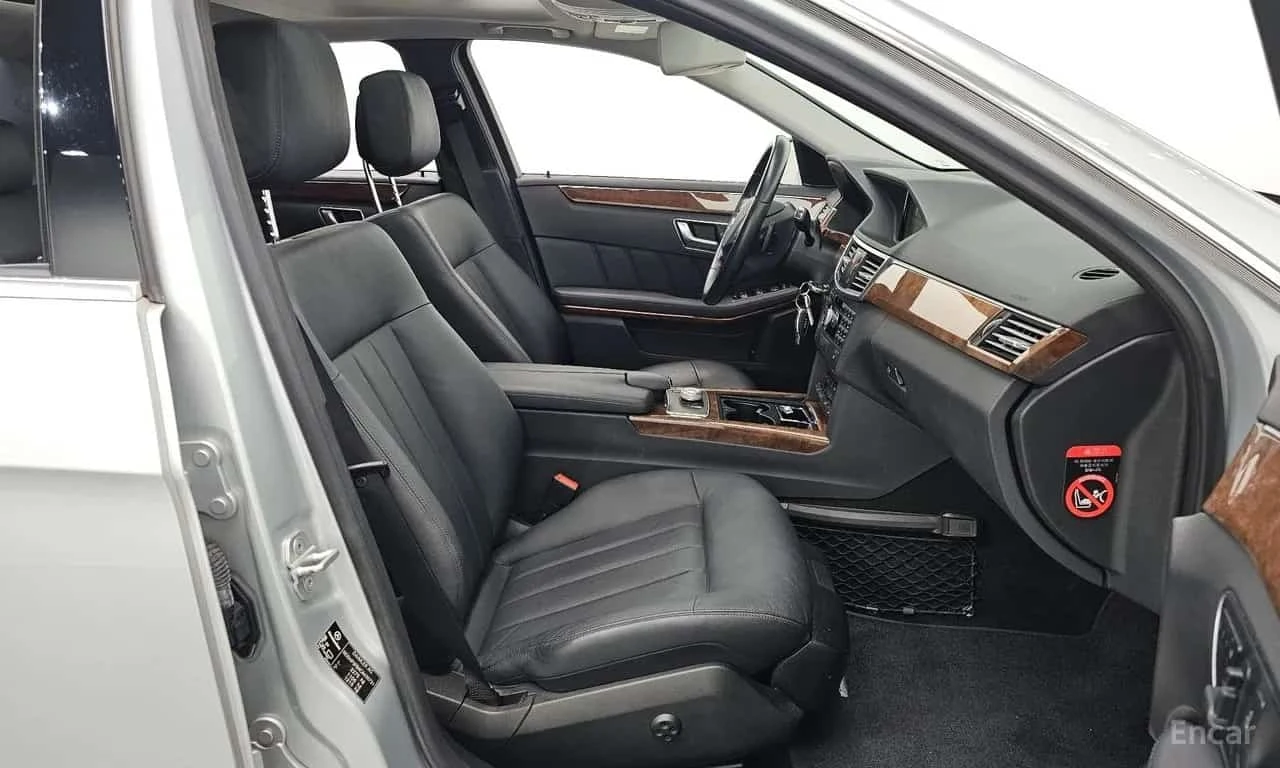 Mercedes-Benz E 300 * Elegance * ���������� ��� ������������ ������*  | Mobile.bg � ����������� 11