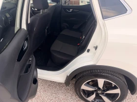 Nissan Qashqai PANORAMA* 6sk* KAMER-A360* KEYLESS* DISTRONIK,  - 10500 € / 20536.22 лв. - 37268722 16