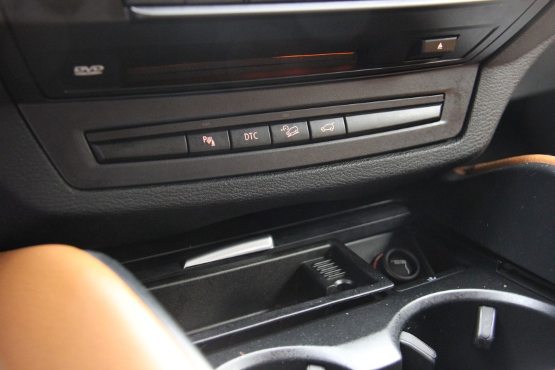 BMW X6 xDrive35d/Automatik/Navi/Xenon, снимка 13 - Автомобили и джипове - 39143329