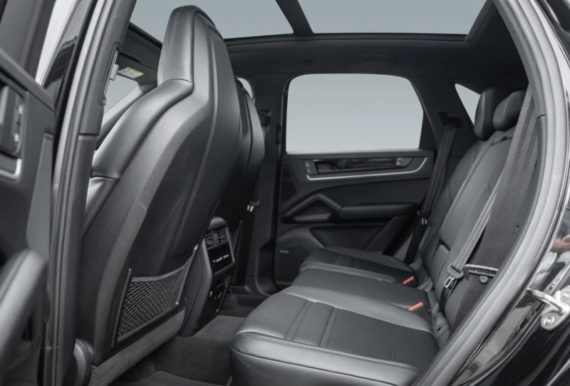 Porsche Cayenne * PANO* 360CAM* DISTR* MATRIX* BOSE* , снимка 11 - Автомобили и джипове - 50970154