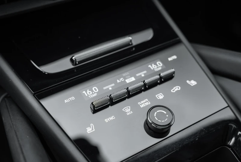 Porsche Cayenne * PANO* 360CAM* DISTR* MATRIX* BOSE* , снимка 10 - Автомобили и джипове - 50970154