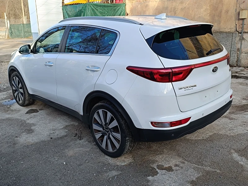 Kia Sportage 1.7 Crdi E6 Automatic , снимка 3 - Автомобили и джипове - 53114407