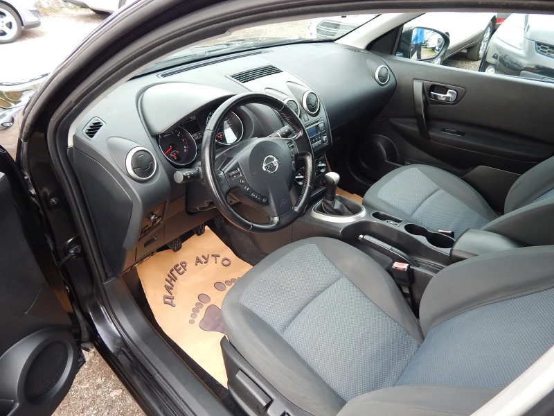 Nissan Qashqai 1.6i* BRC* ПЕРФЕКТНА* , снимка 9 - Автомобили и джипове - 53456045