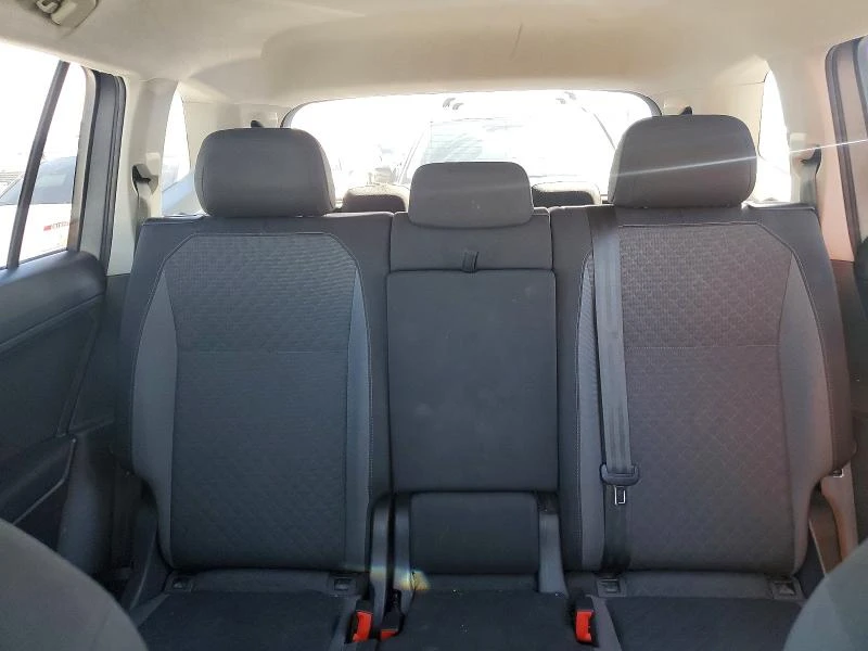 VW Tiguan 2.0L 4 FRONT WHEEL DRIVE | Mobile.bg � ����������� 11