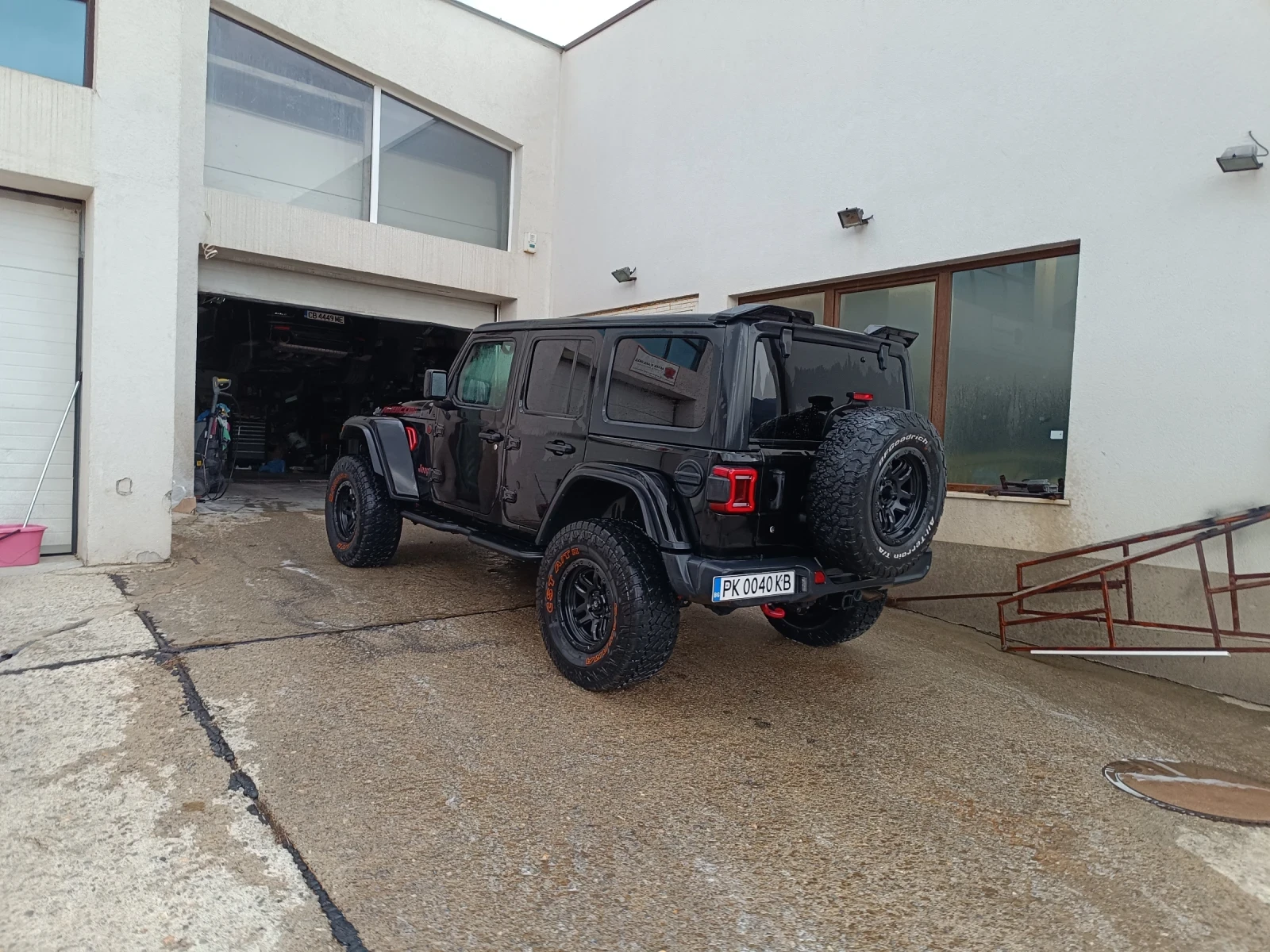 Jeep Wrangler JL Rubicon 3.6 V6 - изображение 3