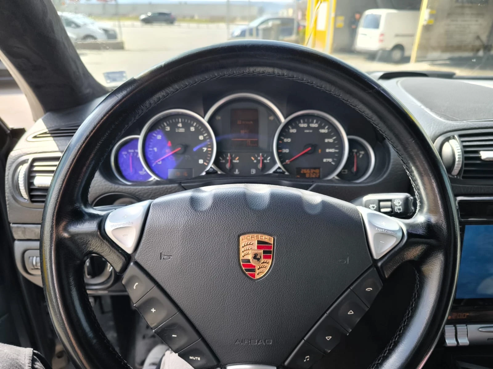 Porsche Cayenne S - изображение 7