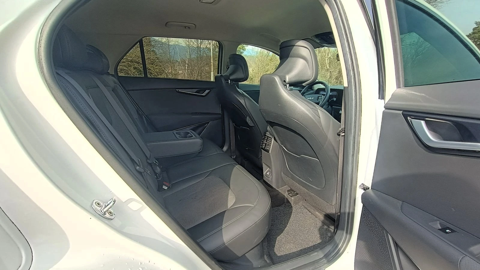 Kia Niro 1.6 GDI Hybrid, снимка 11 - Автомобили и джипове - 52793431