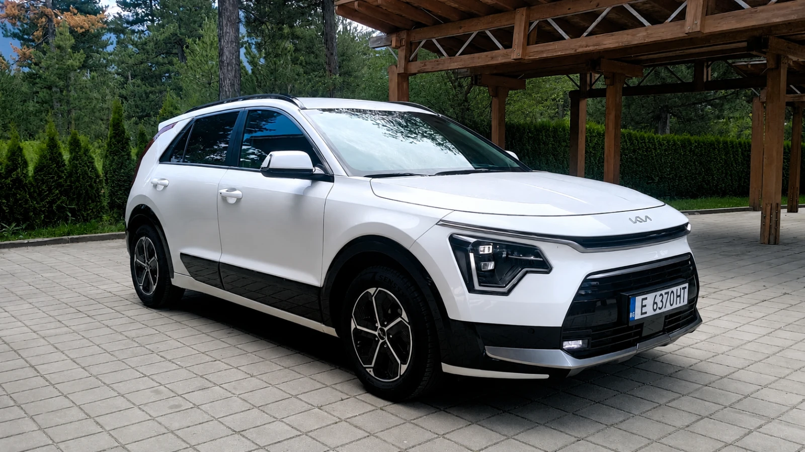 Kia Niro 1.6 GDI HEV SG2, снимка 9 - Автомобили и джипове - 54631867