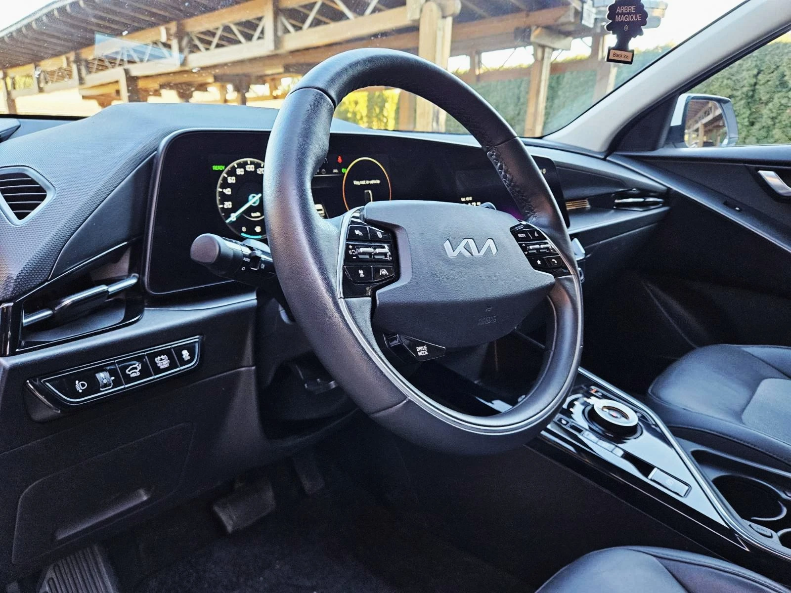 Kia Niro 1.6 GDI Hybrid, снимка 8 - Автомобили и джипове - 52793431