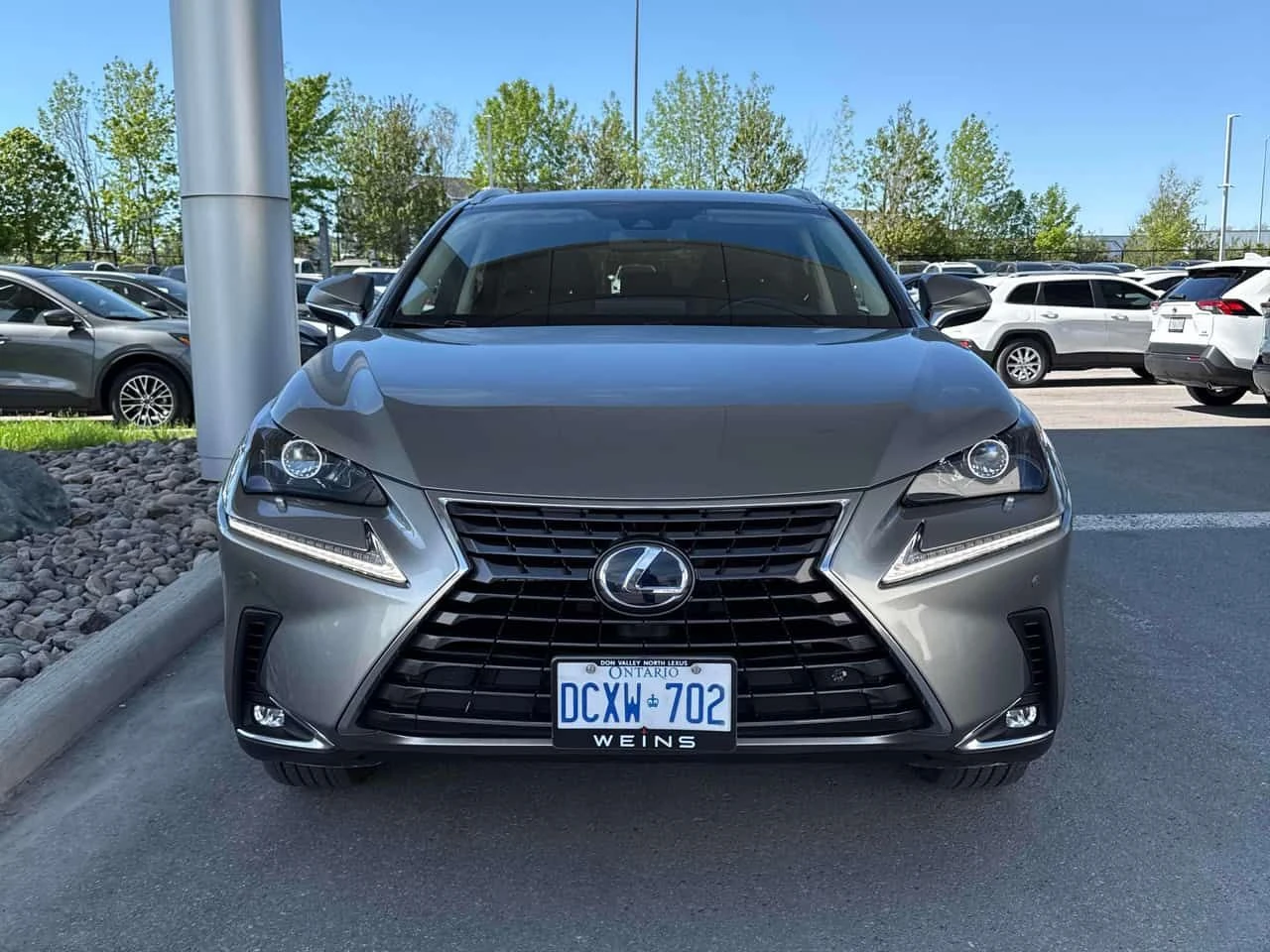 Lexus NX 300h AWD  CARFAX, снимка 6 - Автомобили и джипове - 54700936