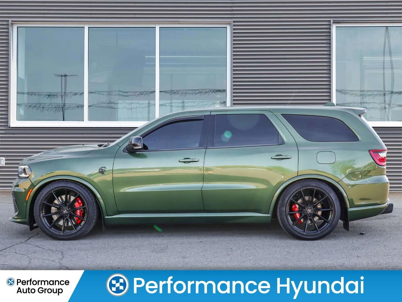 Dodge Durango SRT Hellcat 4Х4 / КОЖА / 710КС. / ЦЕНА ДО БГ, снимка 3 - Автомобили и джипове - 54897707