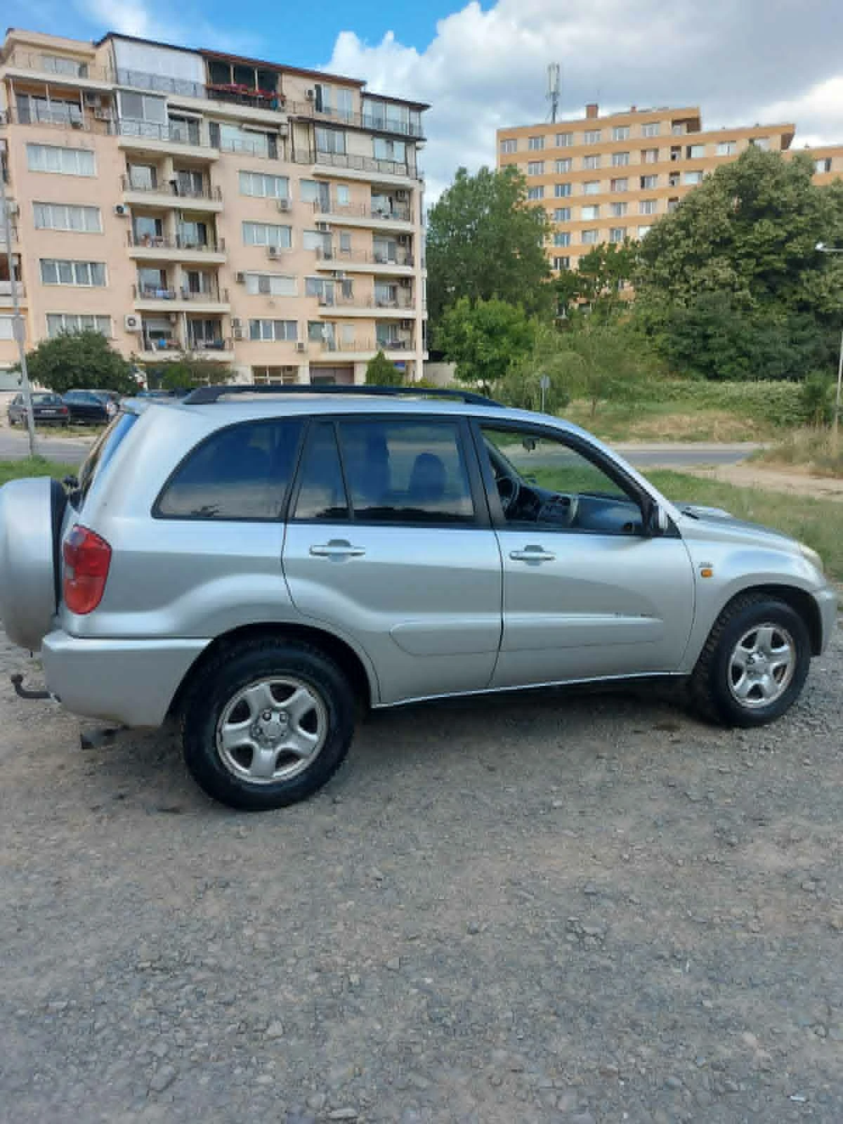 Toyota Rav4, снимка 2 - Автомобили и джипове - 55051261