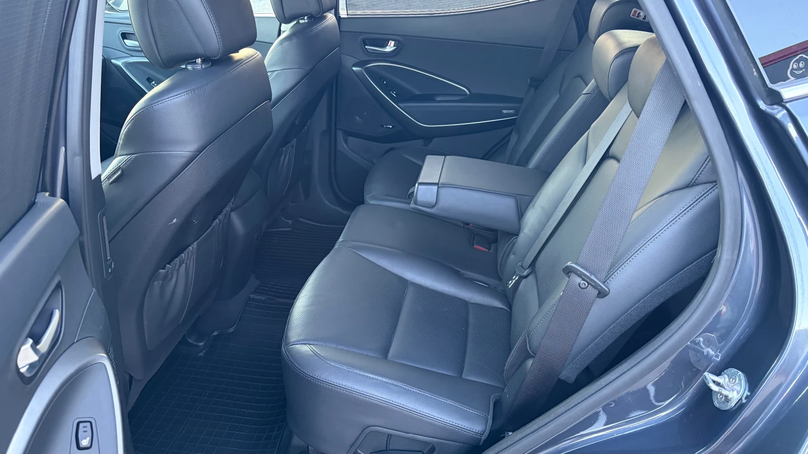 Hyundai Santa fe 2.2crdi* 200hp* 4x4* Швейцария, снимка 10 - Автомобили и джипове - 55730167